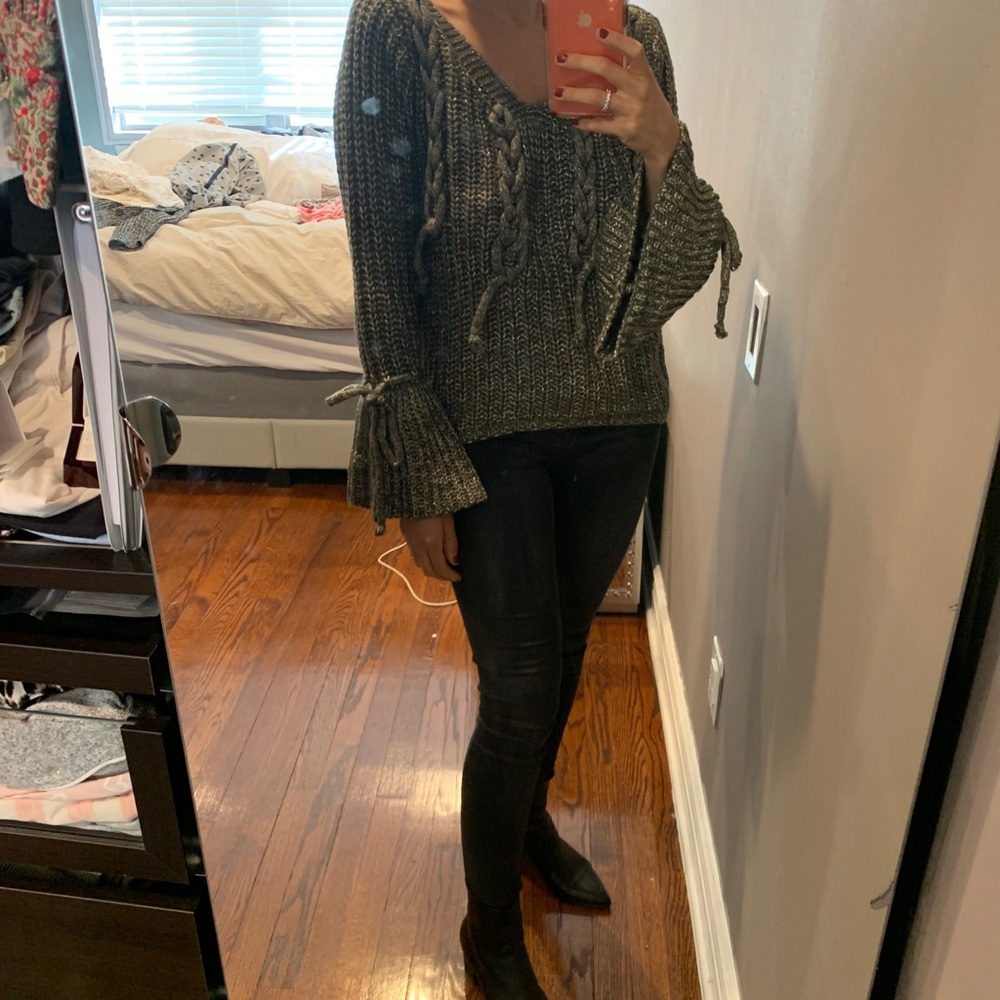 Flare Olive Green V-Neck Winter Trendy Sweater